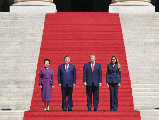 习近平和彭丽媛同特朗普夫妇茶叙	，高清大图来了！