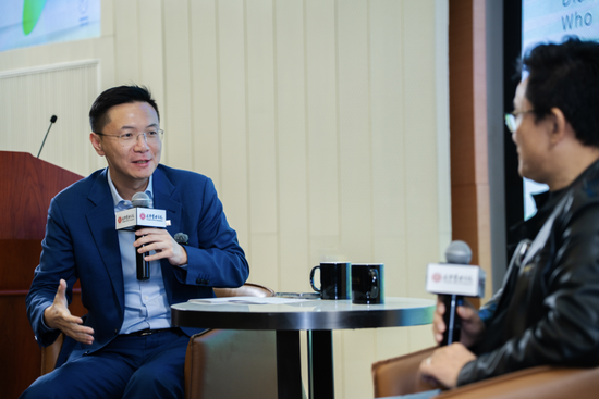 北大光华院长田轩对话摩尔线程创始人张建中:做难而正确的事